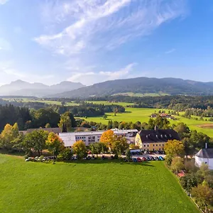 Haus Chiemgau - Kolping-familienhotel Hotel