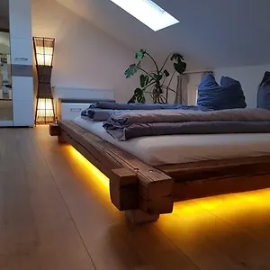 https://ferienhaus-balkenkunst.dresdenhotels.net